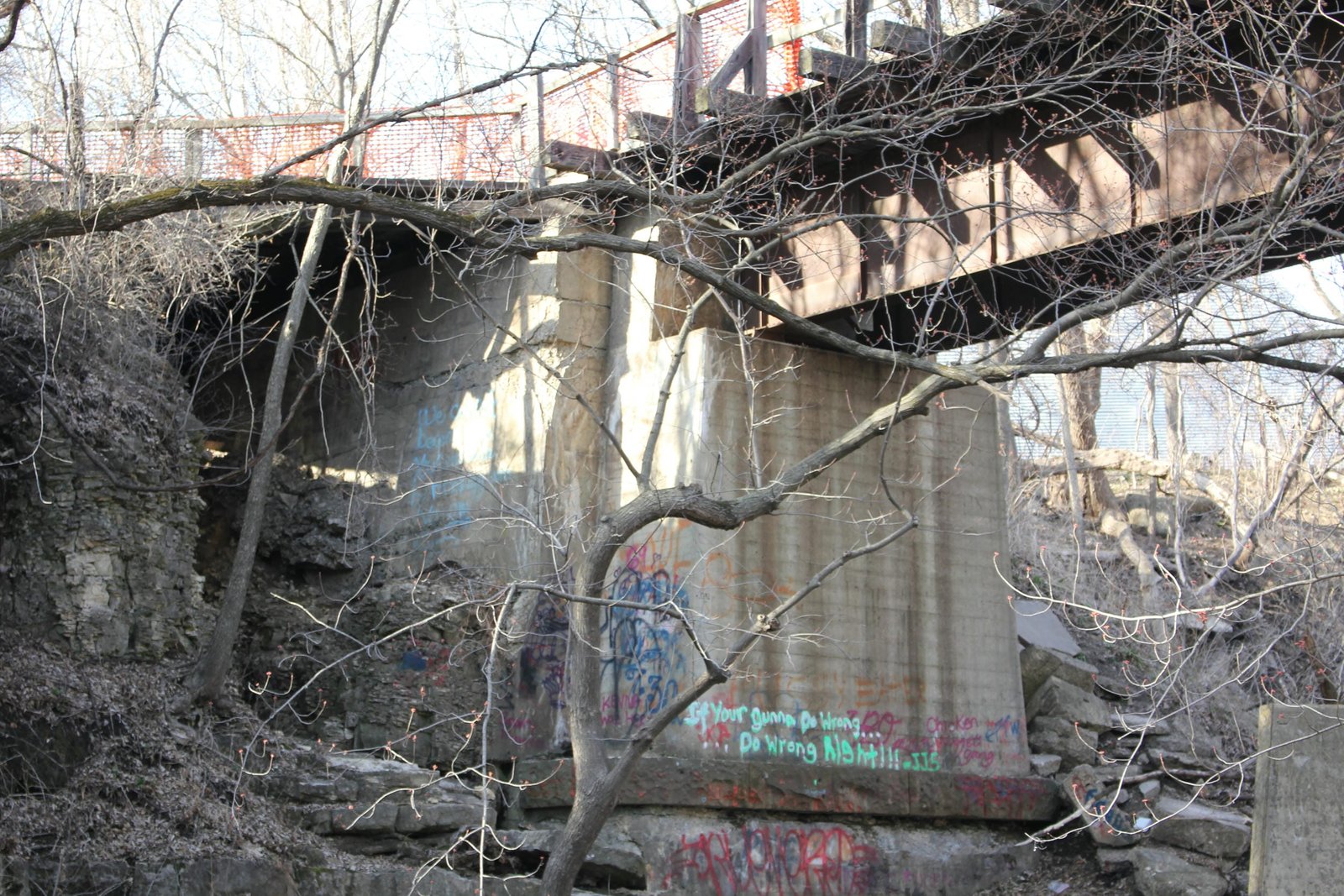North abutment